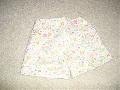 E05 0020 62-68-as, nagyon des LEO-POLDI nadrg-szoknya (rvidnadrg, ell thajtval, amitl ellrl szoknynak tnik). Htul gumis, dereka 18,5 cm-tl 25 cm-ig nylik. Derk-lep hossz: 20 cm. 100% pamut, magyar termk. ra: 650 Ft.